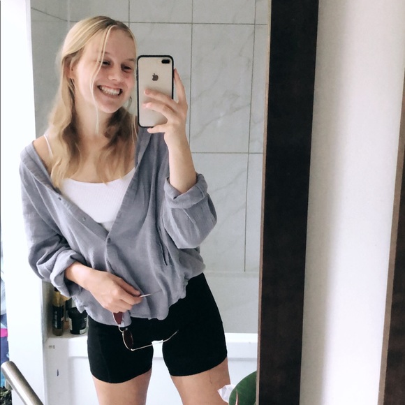 Meet your Posher, Lydia - Picture 1 of 1